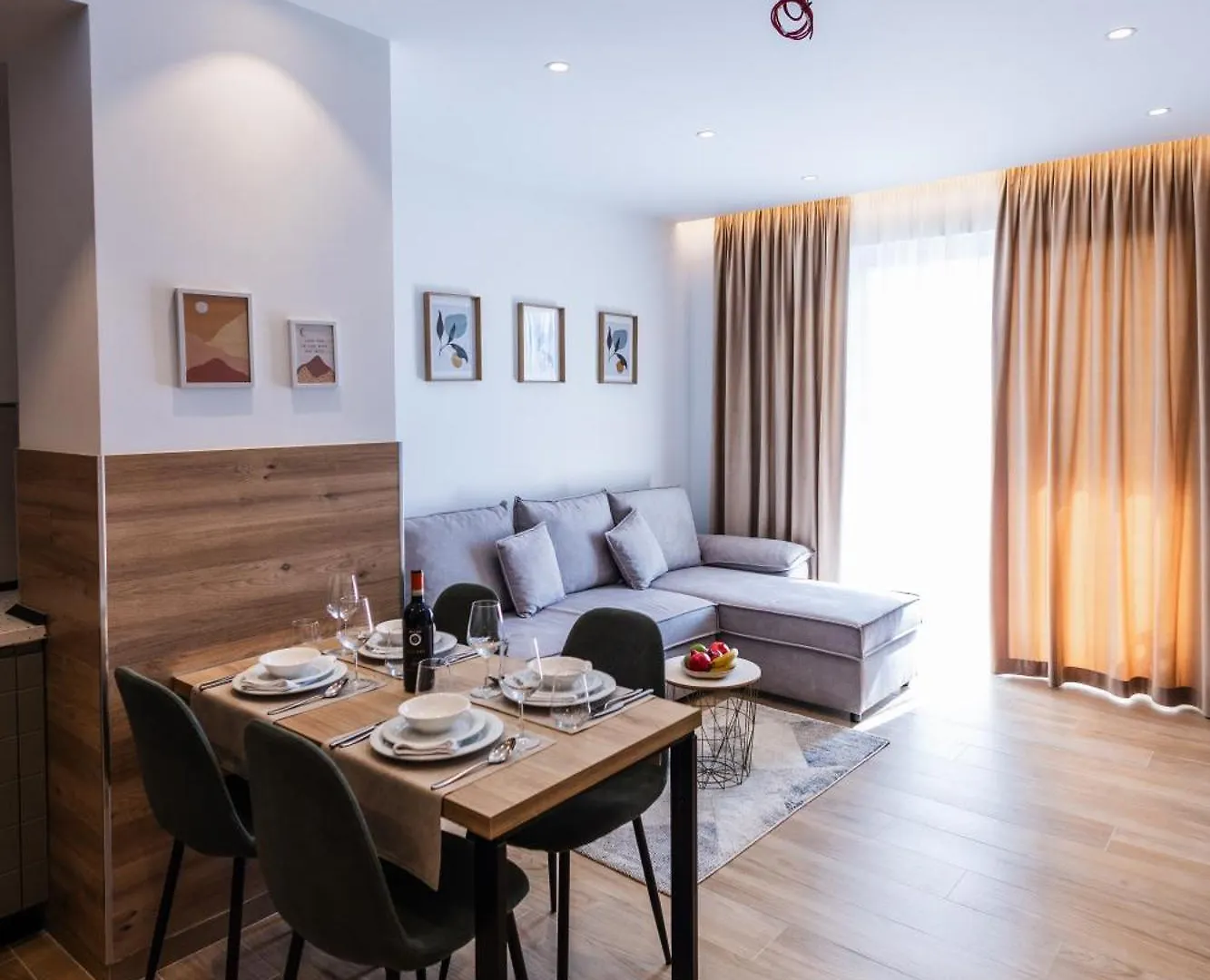 Blutique Apartments & Balconies Golem